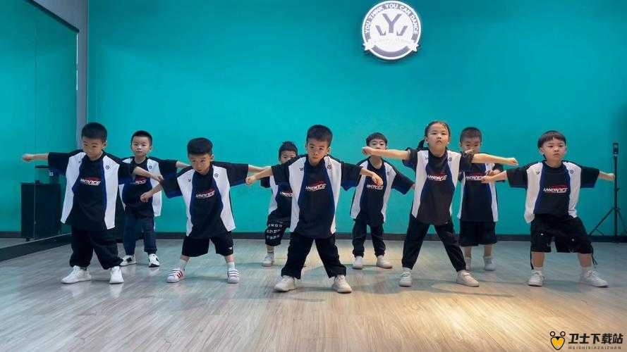 幼儿 HIPHOP 舞动童年：韵律与节奏的奇妙之旅